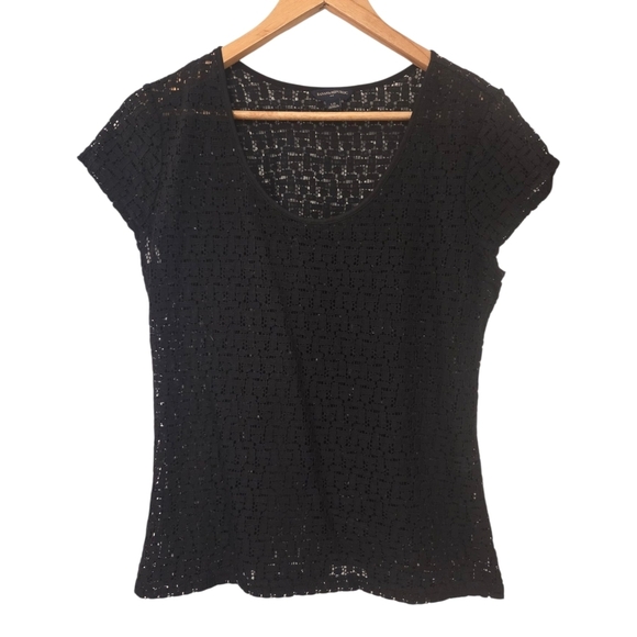 Banana Republic Elegant Black Crochet Inspired Top - Picture 3 of 6
